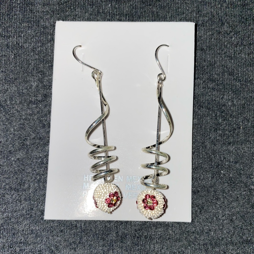 Artesanal silver earrings